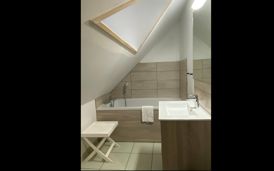 Maison-Rue-REF9907897